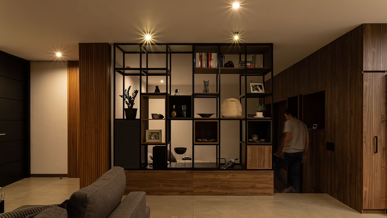 Smart Solutions for Functional and Organized Living Areas